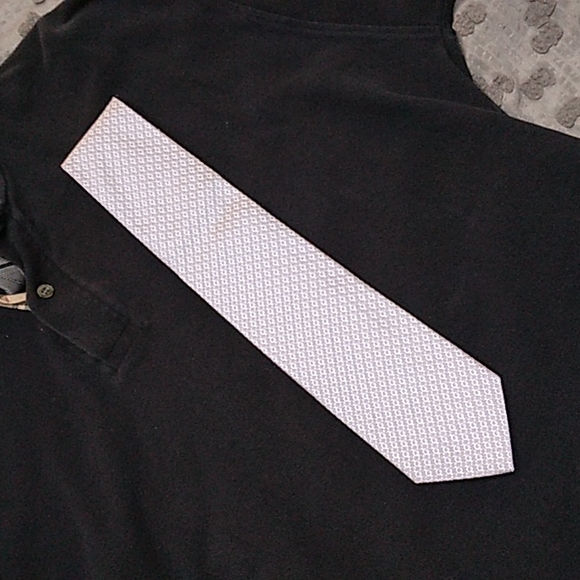 Gucci men's tie purple n silver G - Picture 2 of 4